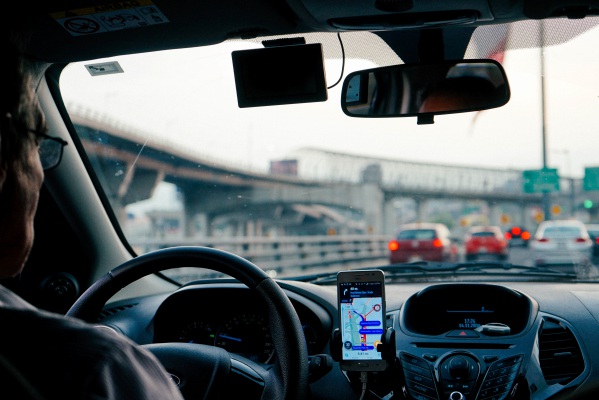 Rida, la app que permite regatear el costo del viaje, llega a Puebla