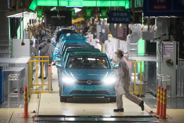 Industria automotriz de México pide apoyos ante el impacto del COVID-19