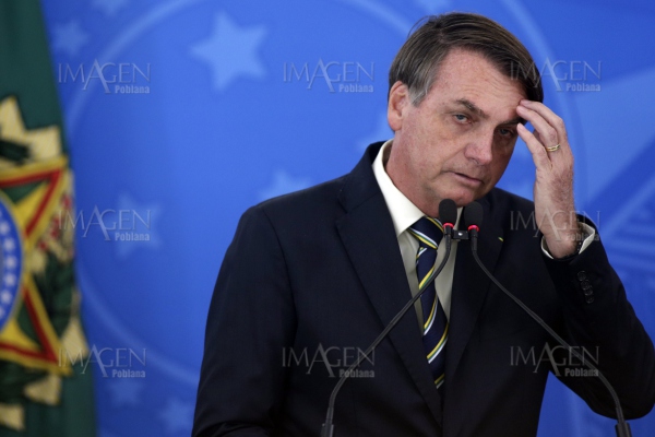 Facebook e Instagram eliminan videos de Bolsonaro que minimizan al coronavirus