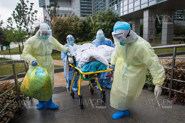 Se acercan a 11,000 muertos por COVID-19 en España
