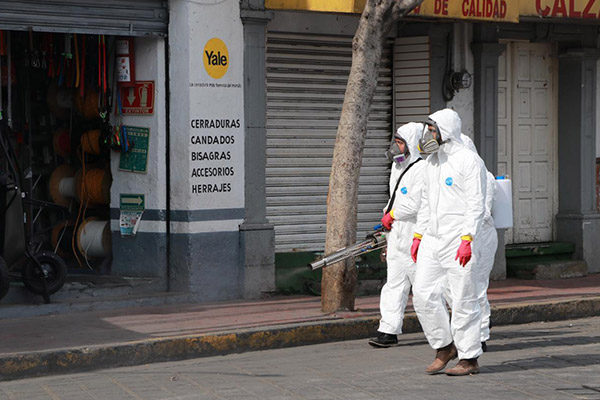 En Huejotzingo continúan labores de sanitización en mercados y espacios públicos
