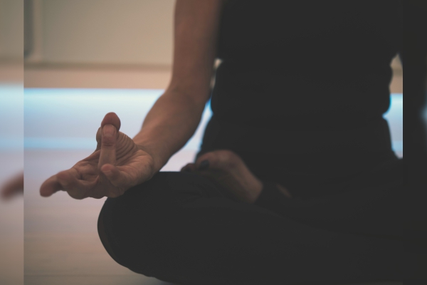 Controla la crisis de ansiedad con un poco de yoga