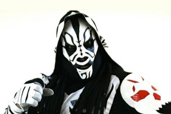 Estrellas de Lucha Libre venden sus máscaras para sobrellevar cuarentena