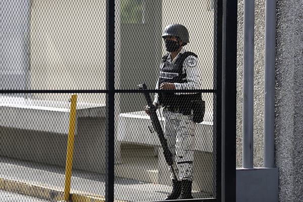 Guardia Nacional en hospitales, reflejo de irracionalidad mexicana