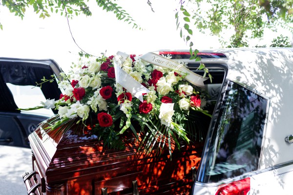 Funerarias de Tijuana niegan servicios para muertos por COVID-19