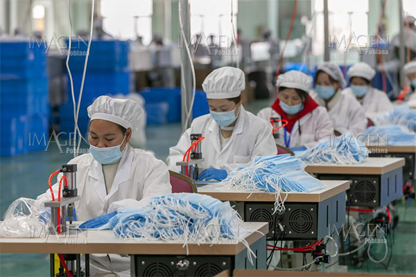 China arresta a 42 sospechosos por manipular precios de mascarillas