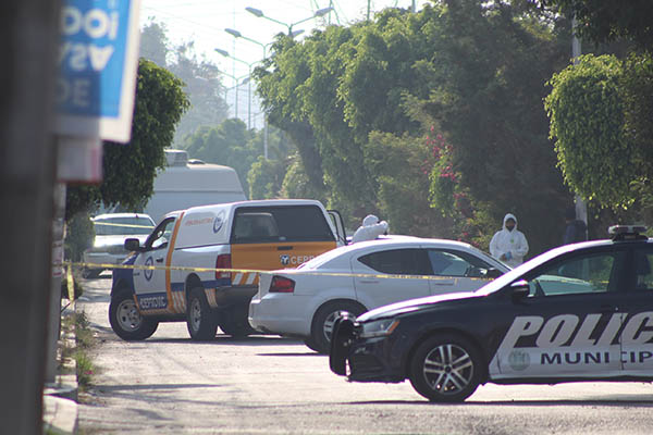 Asesinan a golpes a mujer y la arrojan a la calle