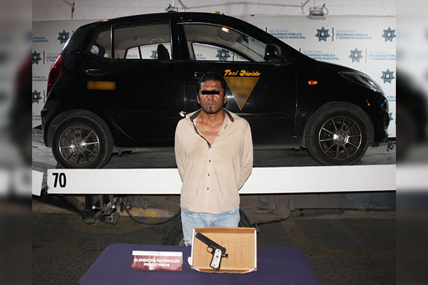 Sujeto cargaba un arma sin permiso; tiene antecedentes por robo