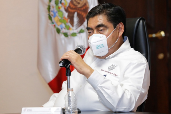 En la contingencia, gobernantes deben actuar con honestidad y transparencia: Miguel Barbosa