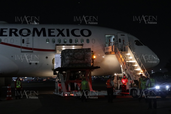 Llega a México cuarto avión con insumos médicos del extranjero