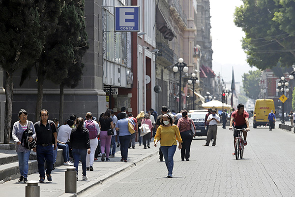 Van 70 muertos y 382 casos de COVID-19 en Puebla