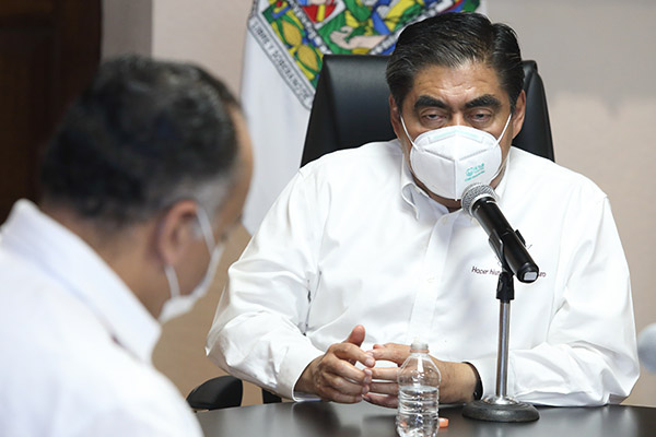Instruye Barbosa atención a derechohabientes BUAP con COVID-19