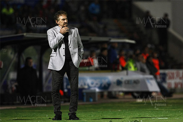 Ricardo La Volpe anunció su retiro como director técnico