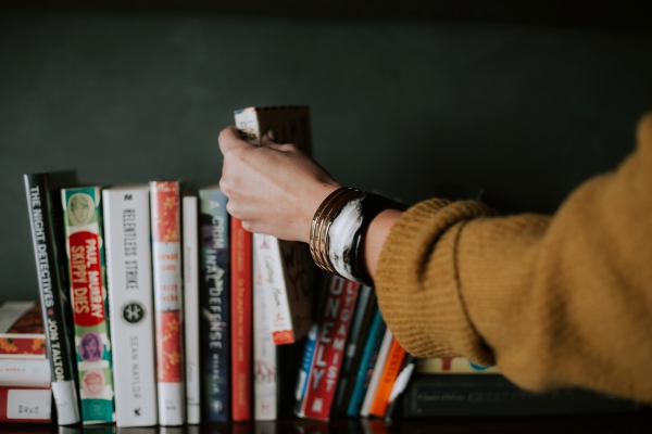 Bajan a 72% las personas alfabetas que leen libros, periódicos o internet en México