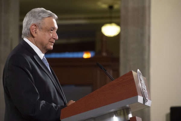 AMLO rechaza avalar créditos del BID para empresas: "no me gusta el modito"
