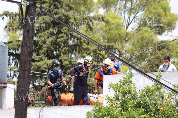 Hombre muere electrocutado mientras trabajaba en azotea