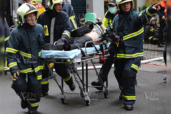 Al menos 38 personas mueren por incendio en almacén de Corea del Sur