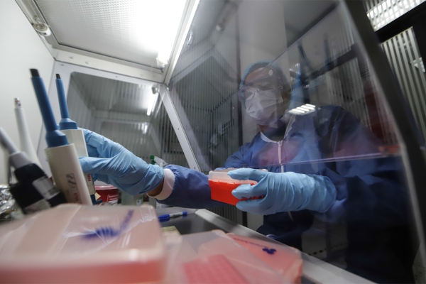 México asiste a reunión sobre avances de medicamento contra COVID-19