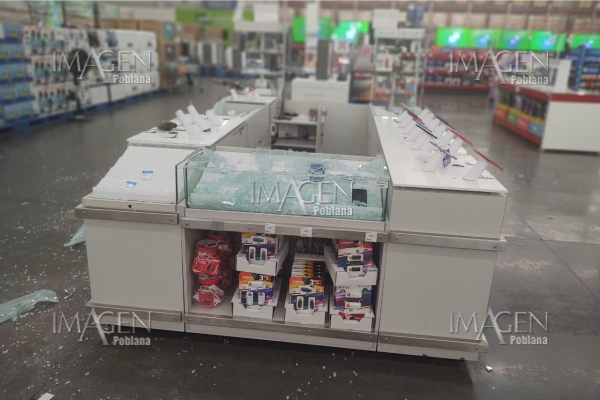 Sujetos armados perpetran robo violento en Sam’s La Noria