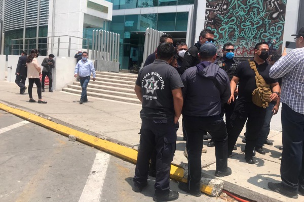 En aparente venganza, balean casas de policías de Tlacotepec