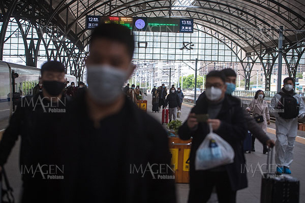 El mercado de Wuhan habría influido en la difusión del coronavirus: OMS