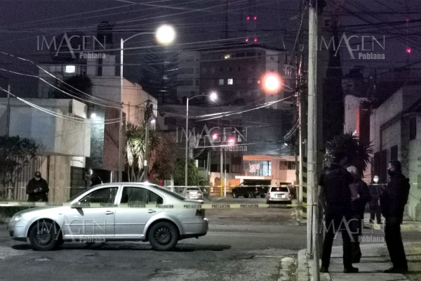 Agentes de la FGE catean oficinas de Eukid Castañón
