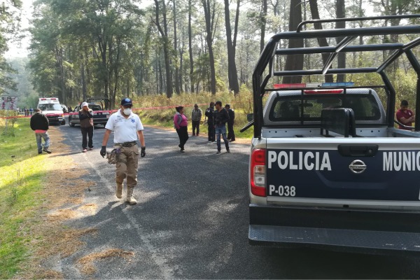 Bebé vive tras estar en medio de la ejecución de dos adultos