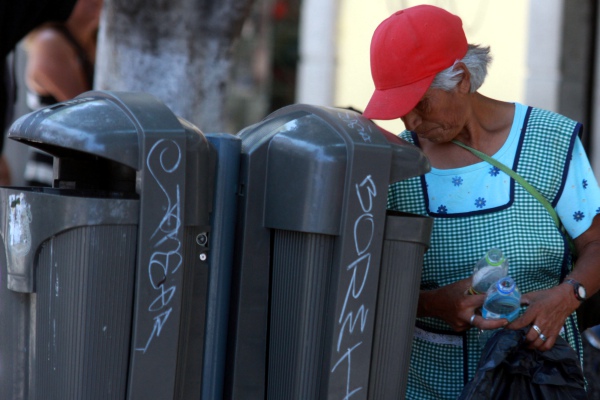 Recolectores de basura y pepenadores, en grave riesgo por COVID-19