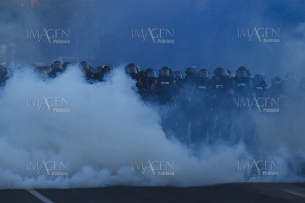 Alcaldesa de Washington impone toque de queda por protestas
