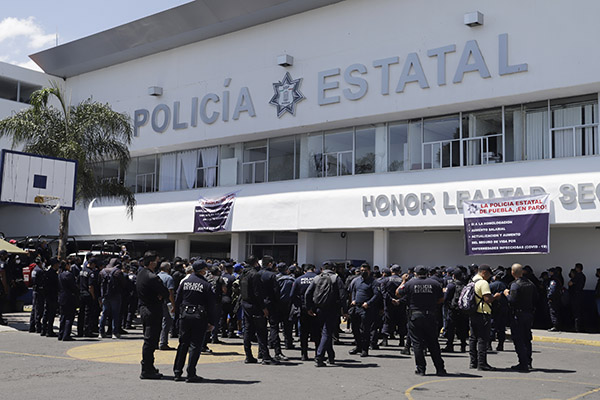 Sin acuerdos, continúa paro de policías en la SSP