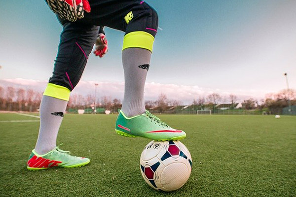 Crean en Brasil nueva modalidad de futbol sin contacto físico