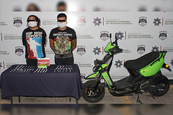 Detiene SSC a dos sujetos con 100 dosis de droga