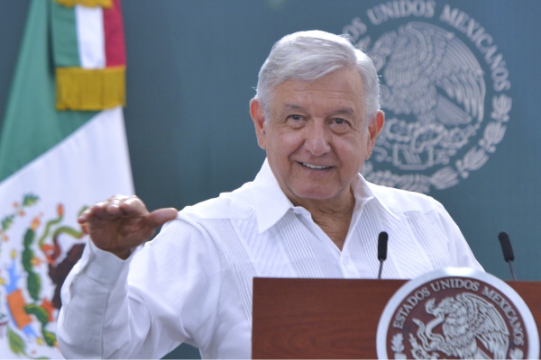 Se está con la transformación o en contra de ella: AMLO