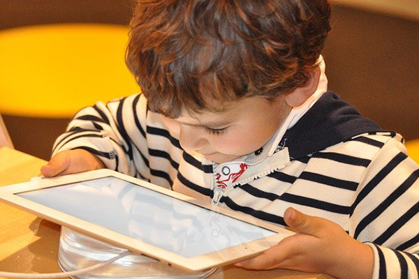 48% de niños mexicanos tiene perfil en redes y 10% de padres desconoce lo que publican