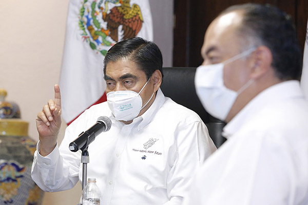 No hay condiciones para reapertura de industria: Barbosa