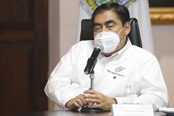 Barbosa, sin miedo a costo político por decisiones en pandemia