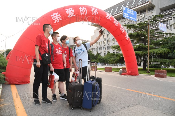 China condena restricciones de EU contra estudiantes de su país