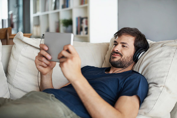 Cinco estupendos canales en Youtube para matar el tiempo y la ignorancia