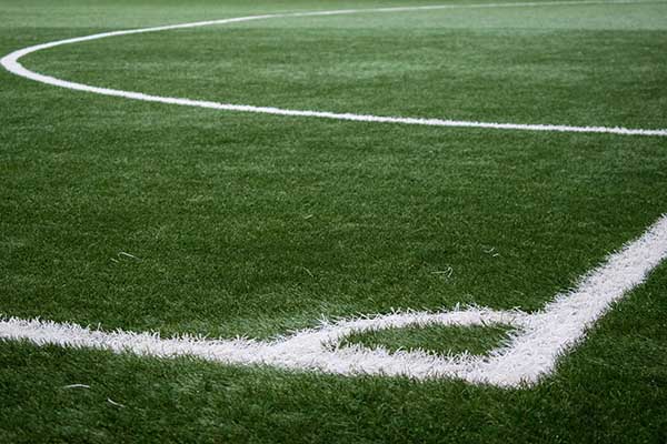 Unos 440 futbolistas solicitan ayuda de la FIFA ante impago de salarios