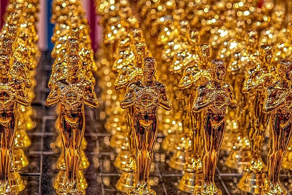 Academia de Hollywood pospone premios Óscar hasta abril de 2021
