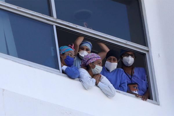 Se suman 439 muertes por COVID-19; México ya acumula 17,580
