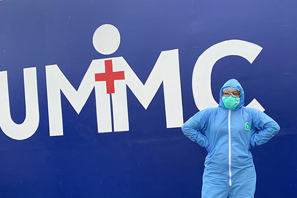 Estudiante de Medicina BUAP colabora en el United Memorial Medical Center on Tidwell
