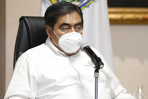 Con suficiencia hospitalaria, Puebla ha respondido a la emergencia sanitaria: Barbosa