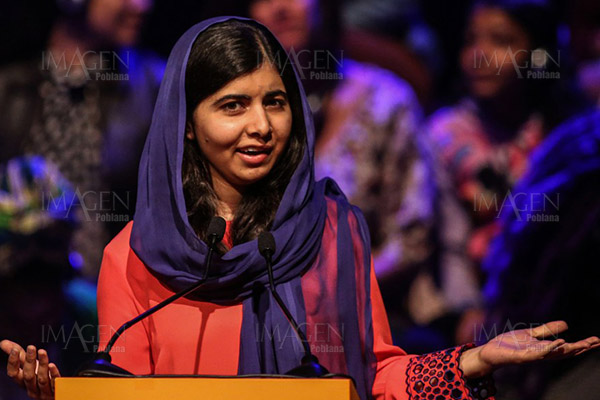 Malala Yousafzai se gradúa de Universidad de Oxford