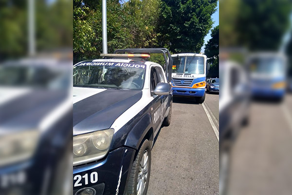 Maleantes desvalijan a pasajeros de un autobús Loma Bella