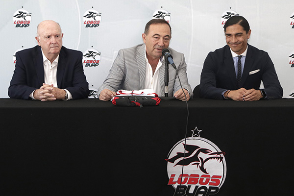 Cucarachas en la cocina y sin gimnasio, así era el Lobos de Mario Mendivil