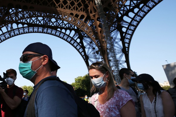 Francia lanzará campaña de pruebas masivas de coronavirus