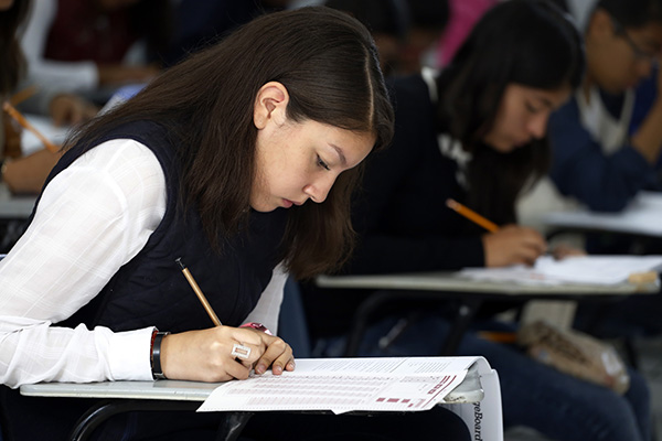 Al menos 800,000 estudiantes no avanzarán a educación media superior este año