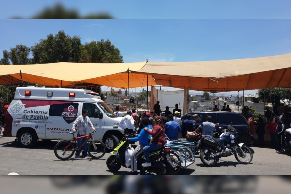 Un muerto deja riña de tianguistas en Texmelucan