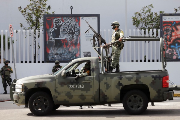Ejército resguarda la FGE por amenazas de “el Loco Téllez”